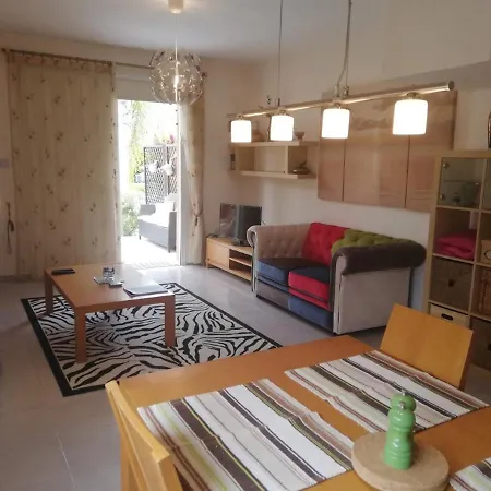 Liga Townhouse Διαμέρισμα